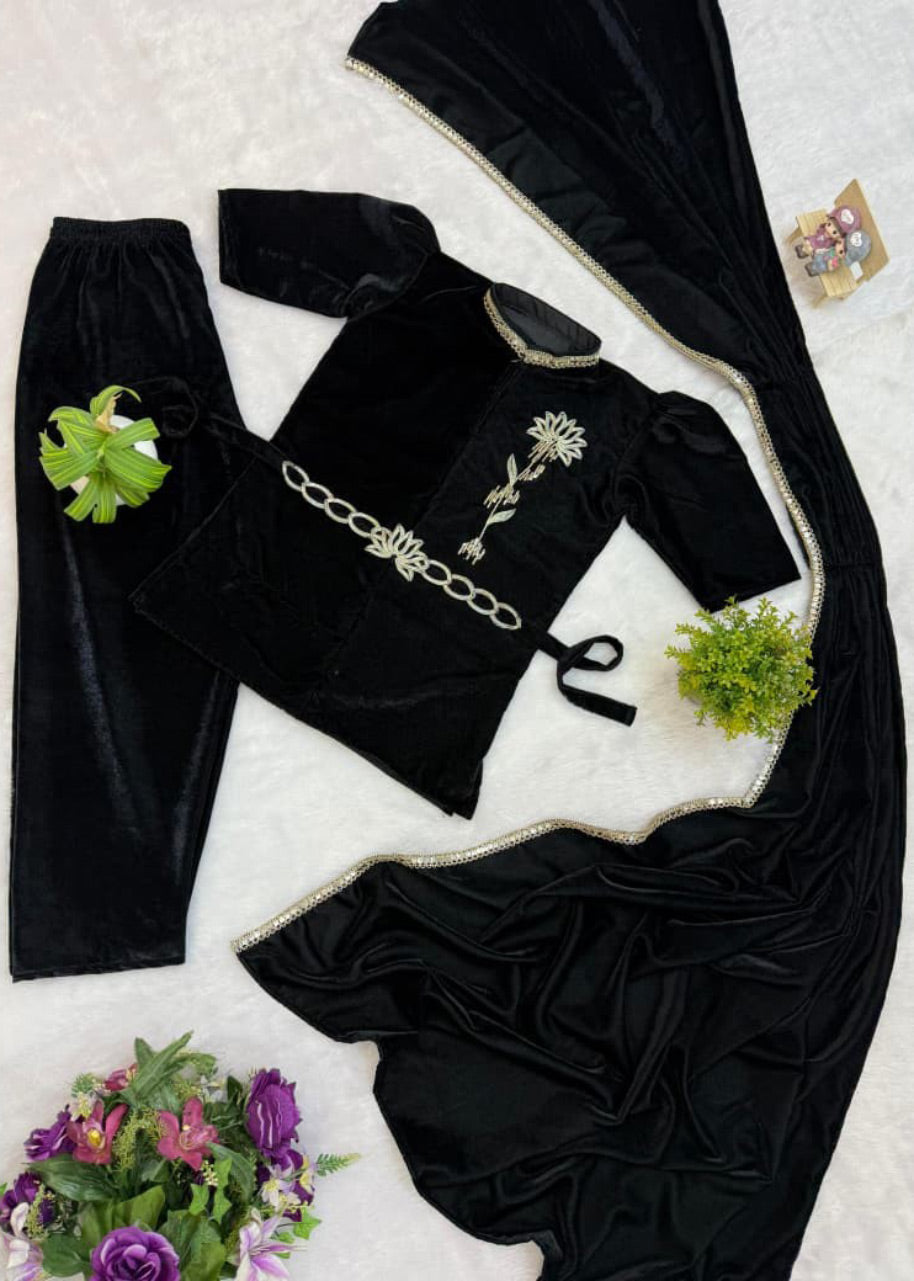 Premium Indo-Western 3-Piece Velvet Saree Set