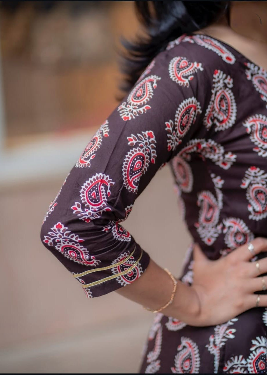 Cotton Straight Kurta Pant Set with Malmal Dupatta