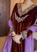 2025 Winter Velvet Collection 3-Piece Suit Set with Pant & Net Dupatta