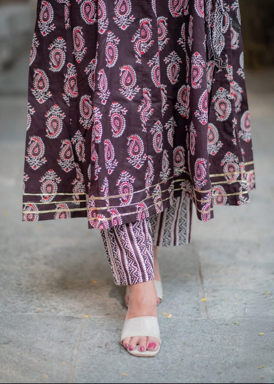 Cotton Straight Kurta Pant Set with Malmal Dupatta